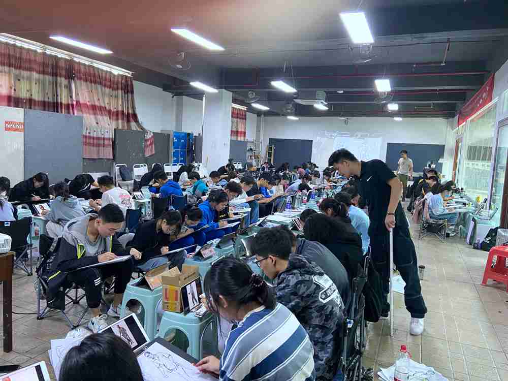 經過廣州美術高考班圍墻魔鬼特訓后的你們!聯考一定必勝,05