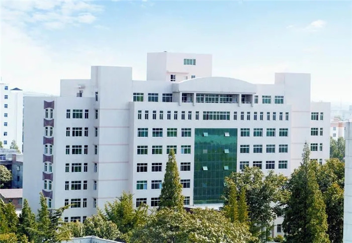 廣州美術高考班將承認聯考成績的83所院都整理處理了,31