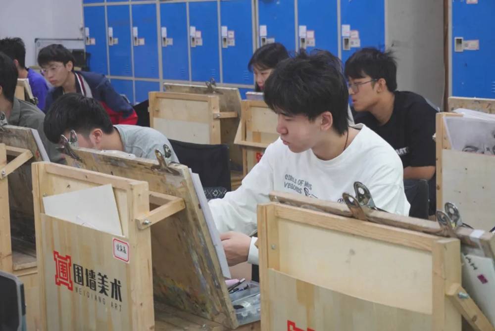 廣州美術高考班直擊二?！阕叩拿恳徊蕉妓銛?12