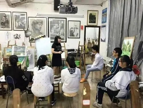 美術生應該怎么做讓自己的集訓能順利度過呢?2