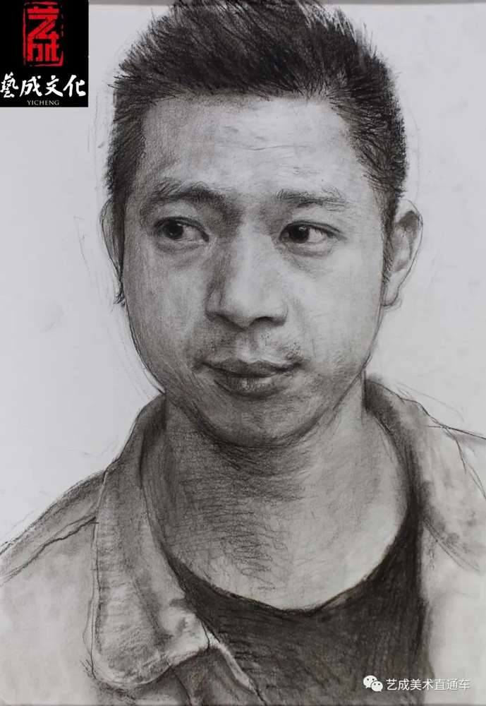 廣州美術(shù)高考班帶大家看看2021屆廣東藝成二模素描高分卷,70