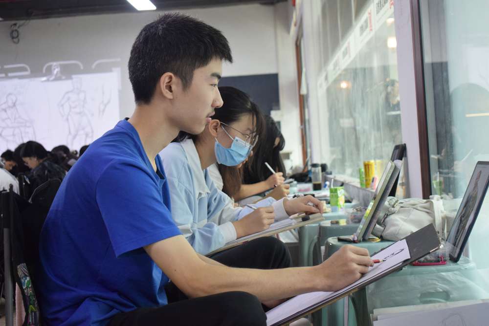 經過廣州美術高考班圍墻魔鬼特訓后的你們!聯考一定必勝,07