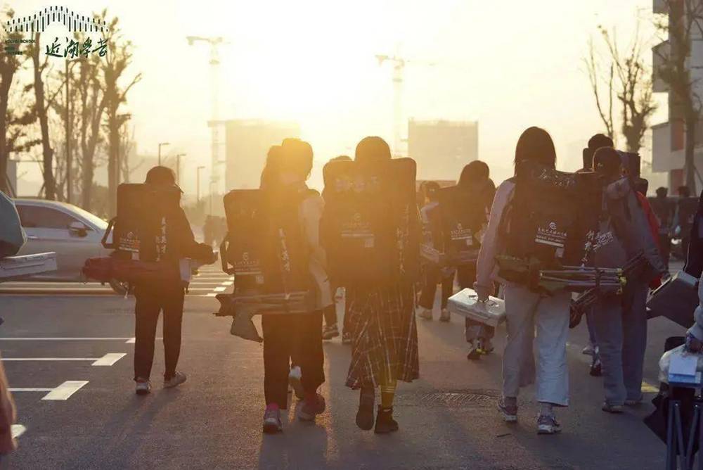 21年美術(shù)統(tǒng)考考多少才能通過(guò)?廣州美術(shù)高考班建議美術(shù)生要重視,10