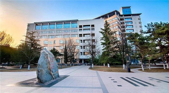 廣州美術高考班將承認聯考成績的83所院都整理處理了,10