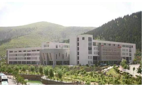 廣州圍墻畫室,廣州美院畫室,廣州美術校考培訓,12