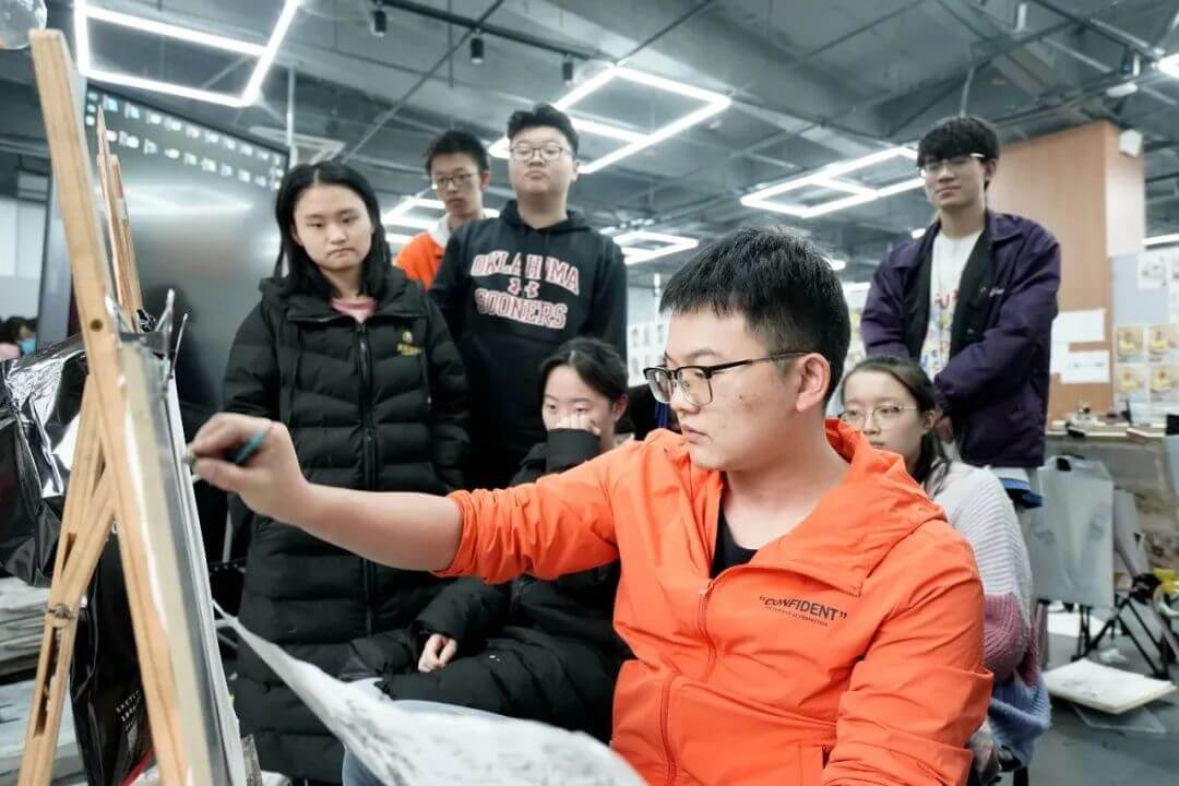 政協(xié)委員建議:改進(jìn)藝考錄取方式,降低文化門檻,提升省統(tǒng)考命題難度!你怎么看?3