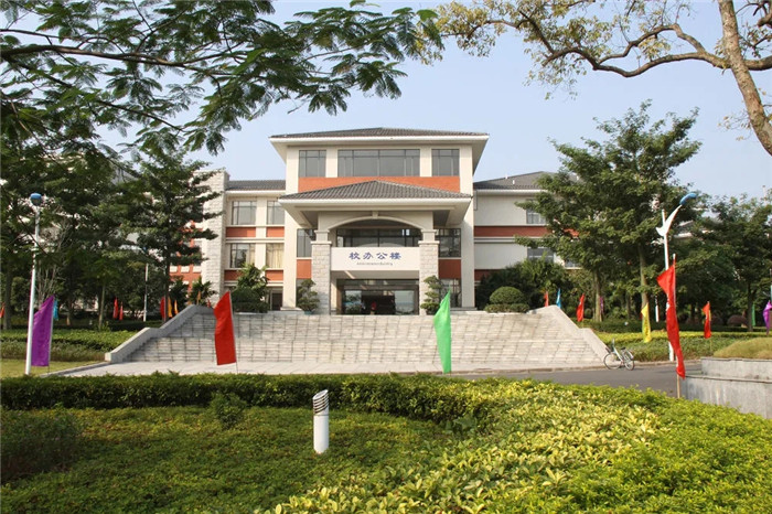 廣州美術高考班將承認聯考成績的83所院都整理處理了,29