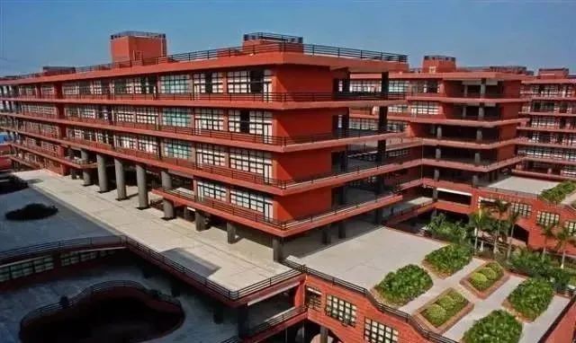 在九大美院上學(xué)是一種什么體驗?來看看他們怎么說!圖九