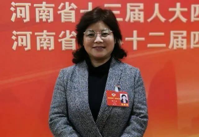 政協(xié)委員建議:改進(jìn)藝考錄取方式,降低文化門檻,提升省統(tǒng)考命題難度!你怎么看?1