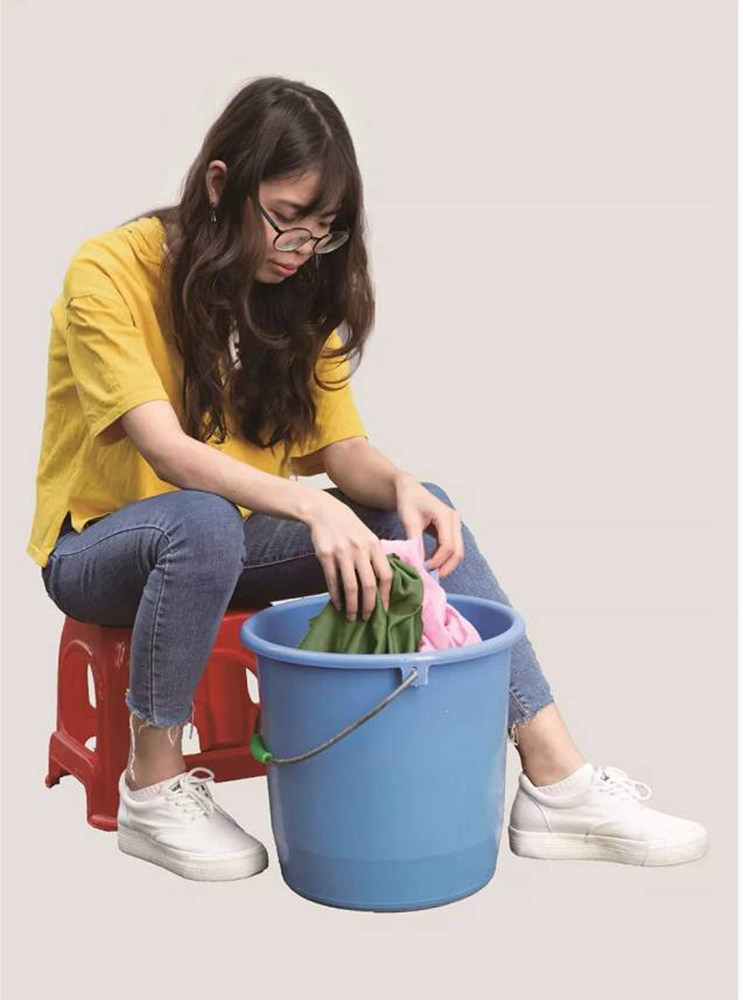 今天廣州十大畫室老師送你近兩年廣東模考速寫高分卷,01