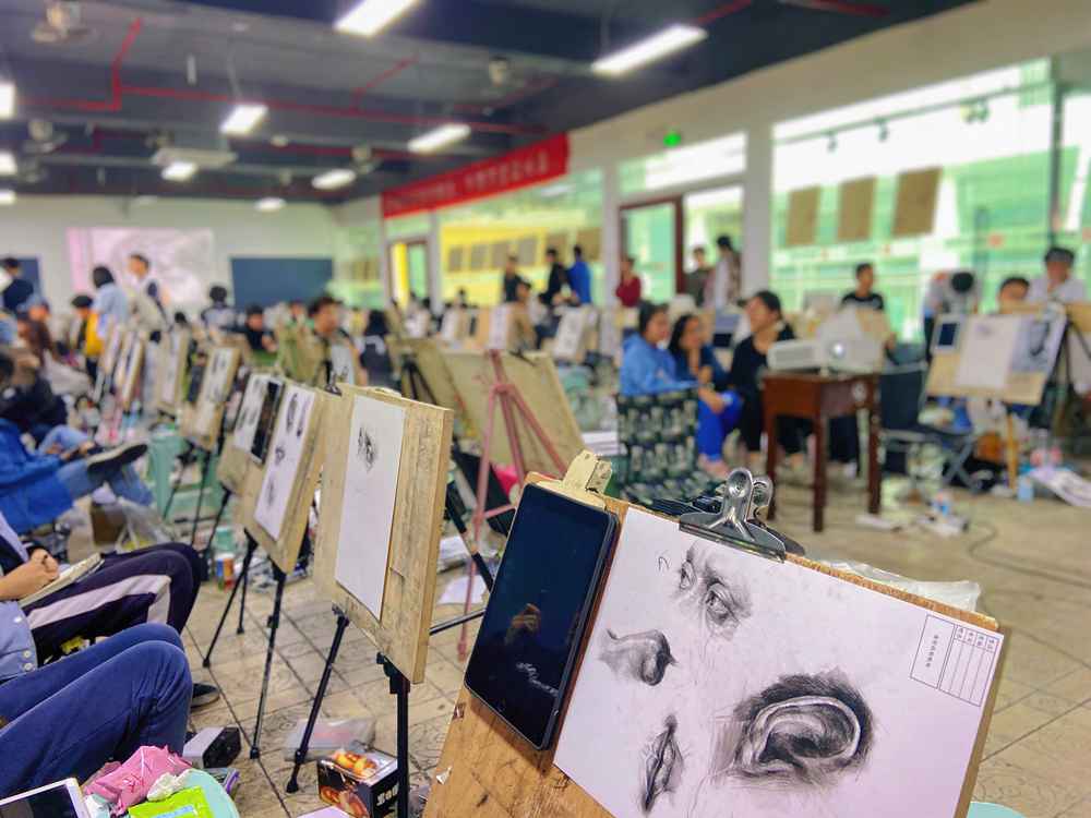 經過廣州美術高考班圍墻魔鬼特訓后的你們!聯考一定必勝,25