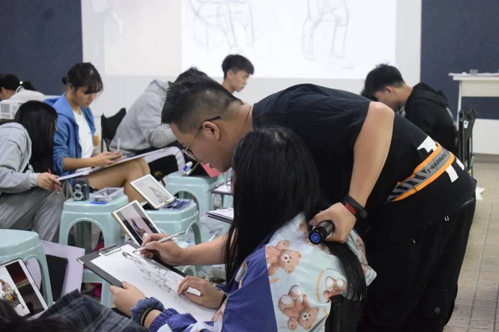 21屆廣州圍墻畫室【魔鬼特訓】—16小時挑戰一切不可能,24