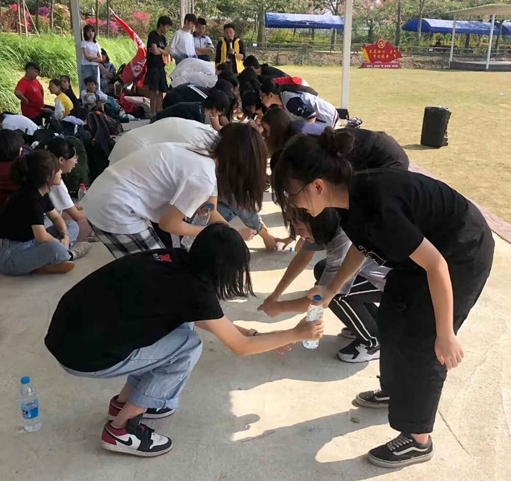 廣州圍墻畫室,廣州圍墻美術培訓,廣州畫室戶外活動,11